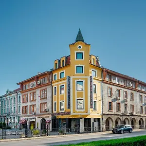 2* Hotel Aurora Hills