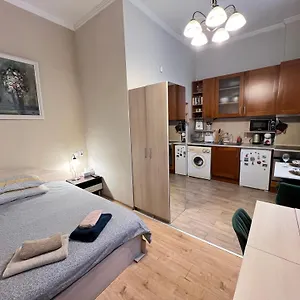 Budapest Cozy W Working Space And Wifi Apartment Sofia