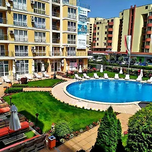 Flores Park Апарт-отель Солнечный берег