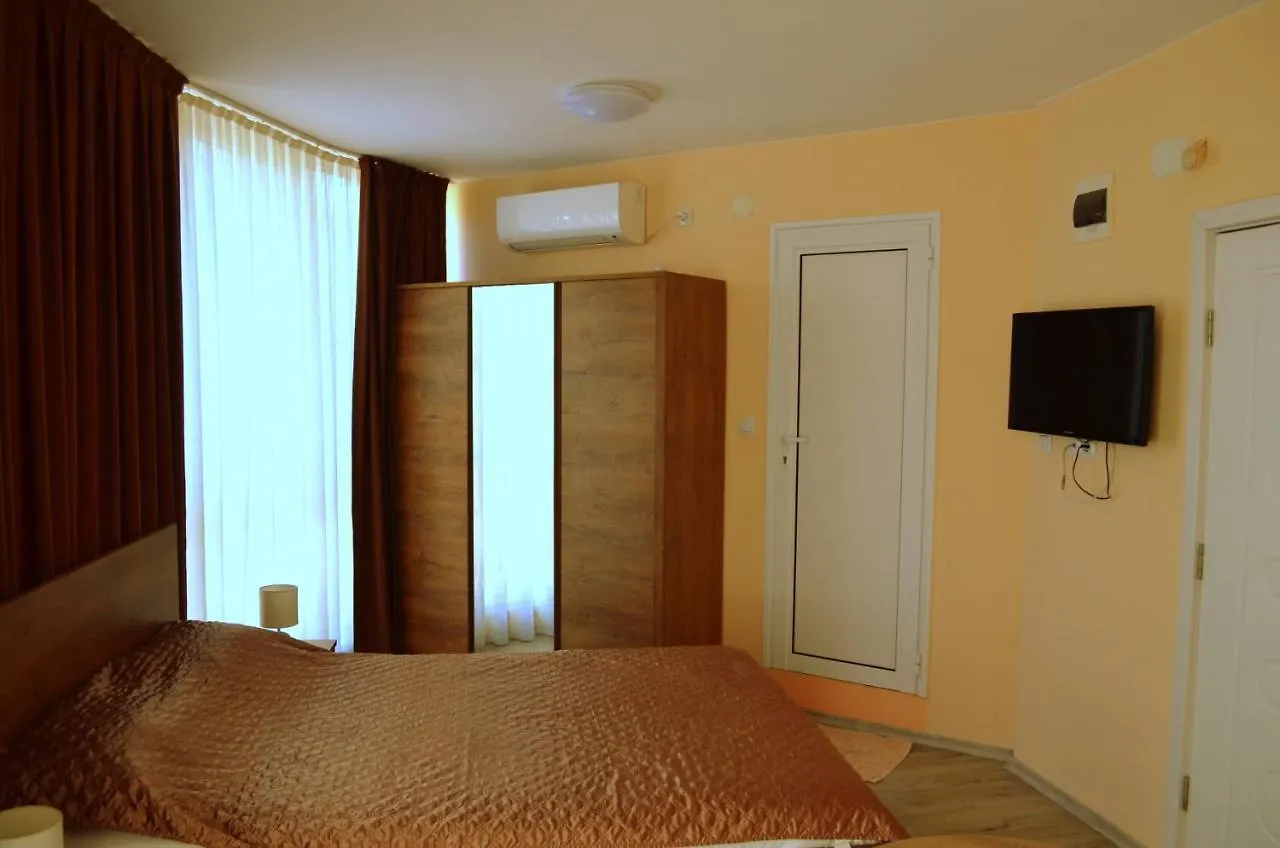 Апарт Център Apart Center Пловдив 0*,  Болгария